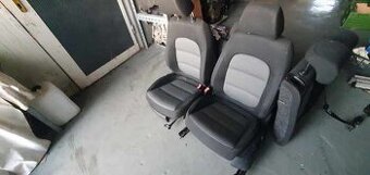 Škoda superb 2 sedačky interier