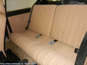 Kúpim zadné sedadlá  Škoda rapid 130 ,136