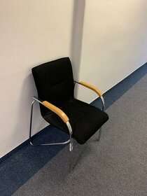 Stolička - kvalitná - oceľový rám