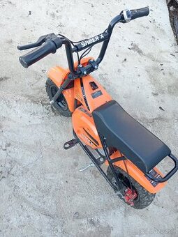 Eletricka motorka