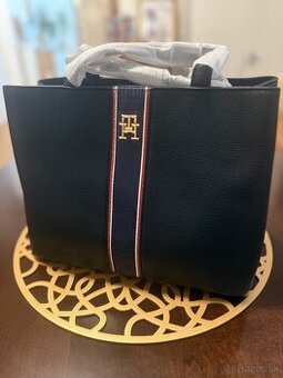 Tommy Hilfiger kabelka