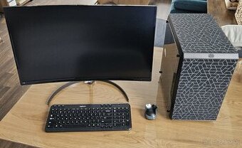 Herný PC + LCD + klávesnica myš