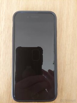 PREDÁM  IPHONE 6 DOBRÝ  STAV BATÉRIE
