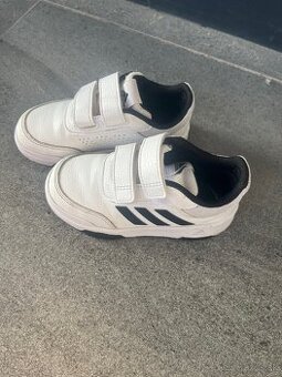 Detské tenisky adidas, veľkosť 25, top stav, cena 13€.