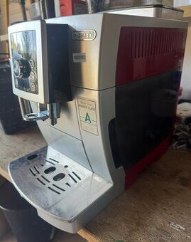 Predám Kavovar Delonghi