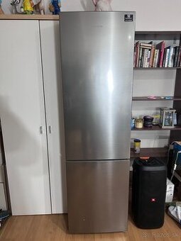 Chladnička s mrazničkou Samsung