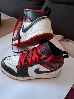 JORDAN TENISKY 31