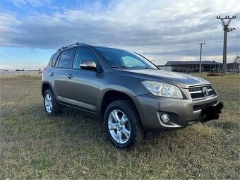 RAV 4