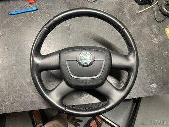 Predám zachovalý volant do Škoda Octavia 2 facelift