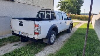 Predám Ford ranger rv2012