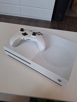 XBOX ONE S 1TB