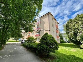 Zariadený 2 izbový byt s balkónom, Púchov