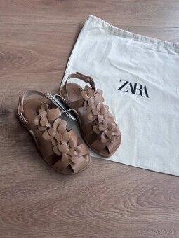 Letné sandále s kvetmi ZARA - 1