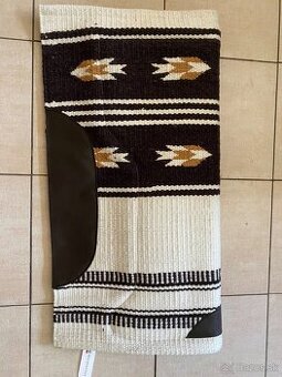 Deka pod westernove sedlo hneda