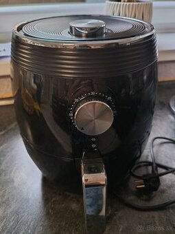 Teplovzdušná friteza