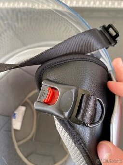 Predam motorkáraku prilbu