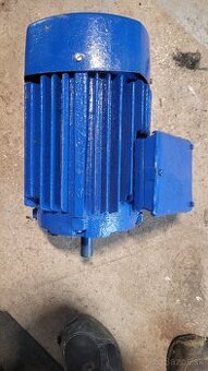 Predám elektromotor 2,2 kw 1400 ot.