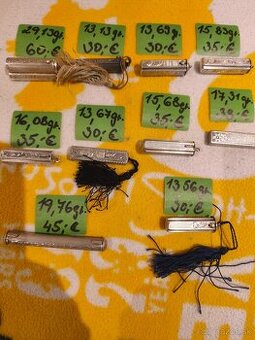 100-rocne strieborné púzdra na rúž