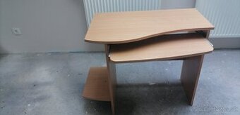 Predam počítačový stolik.