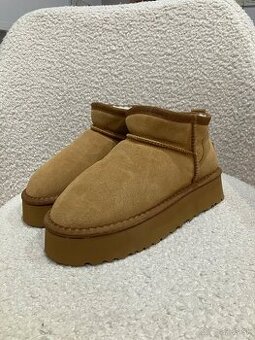 UGG Topánky