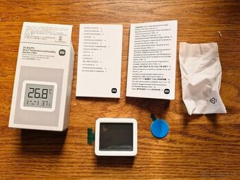 Smart Temperature and Humidity Monitor 3 Mini