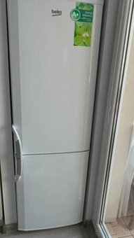 Chladnička s mrazničkou BEKO