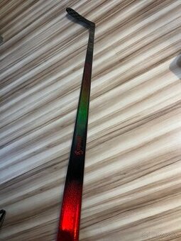 🔴🔵 🏒 HOKEJKA CCM JETSPEED FT8S – SR (ĽAVÁ) 🔵🔴