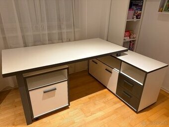 Kancelársky stôl + stolička