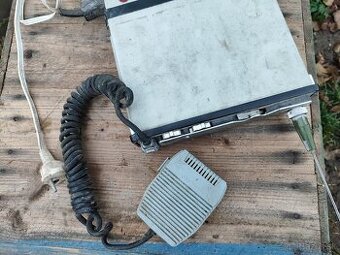 Retro rádiostanica TESLA