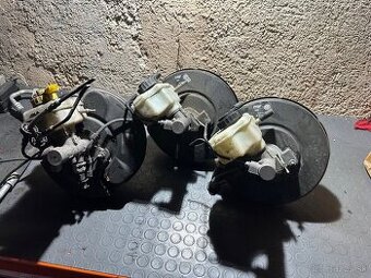 Posilovač brzd+ brzdovy valec