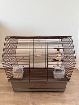 Predám elegantnú klietku vhodnú pre andulky a malé vtáky