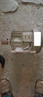 Predám motory, ceny uvedené na foto