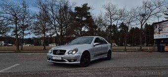 Mercedes Benz C32 AMG (2002)