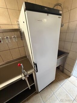 Gastro chladnička – veľká, profesionálna