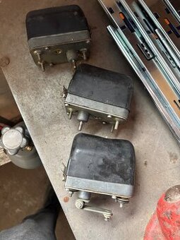 Motorček na stierače trabant