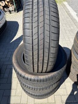 215/60R16 Bridgestone