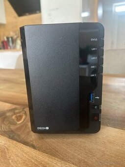 Prodám NAS Synology DS224+ 2× 4 TB RED plus