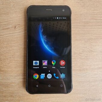 Mobilny telefon EVOLVEO StrongPhone G2 + darceky