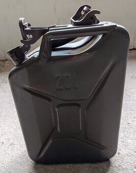 Predám kanister 20L