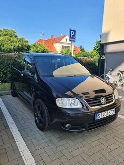 Volkwagen Touran 7 miestny