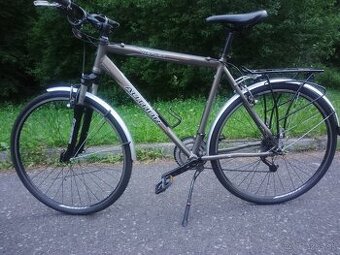 Trekingový bicykel Author