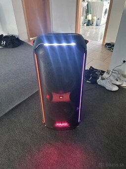 Predám reproduktor JBL partybox 710