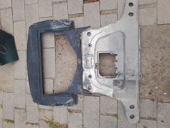 Bmw e46 320D Spodny krit motora