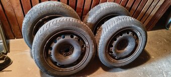 Kolesá - Škoda rapid + zimné pneumatiky 185/60R15