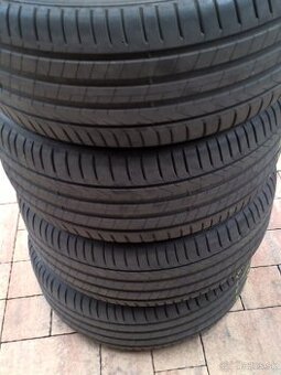 4 ks LETNÉ 255/45 R19 100V PIRELLI 2023 cca 6-7mm 200-€/sada