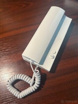 Domáci telefón Tesla Elegant 4FP21102.201