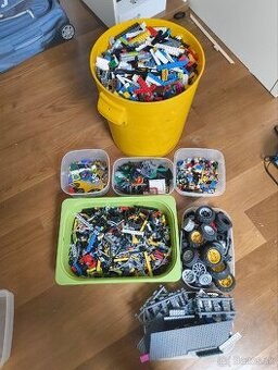 Predám LEGO lot – 16 kg