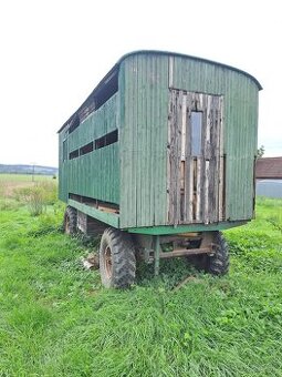 Včelársky kočovný voz