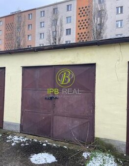 Samostatná garáž na Varšavskej ul. v Novom Meste