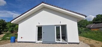 REALFINN EXKLUZÍVNE PREDAJ - rodinný dom v obci Čechy